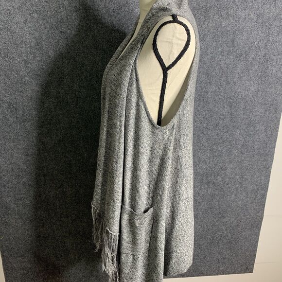 Chelsea & Theodore Open Sweater Vest Grey White Mark Bottom Fringe Side Pockeeds - Picture 4 of 12